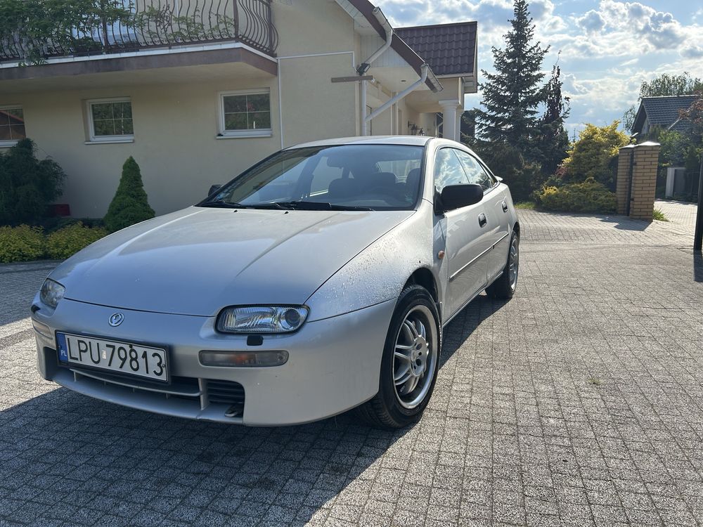 Mazda 323F 1.8 Benzyna