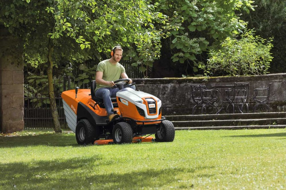 Traktor Ogrodowy, Traktorek Stihl RT 6127 ZL