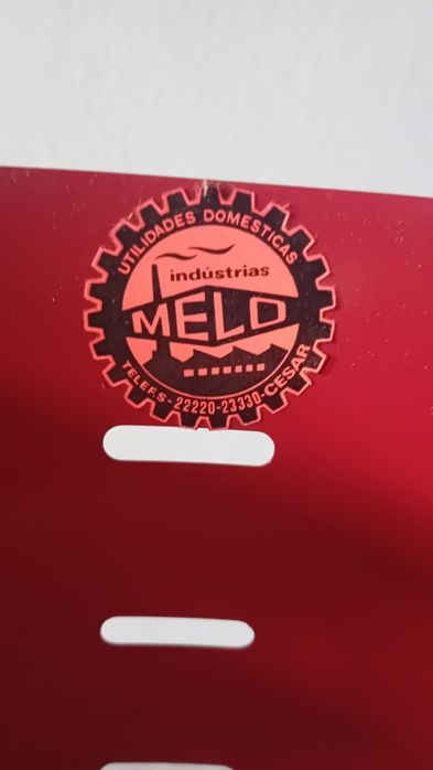 Grelhador a carvão  Melo