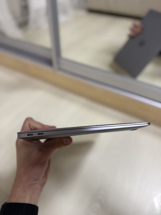 Macbook air m1 16 256 хороший стан 100% акб