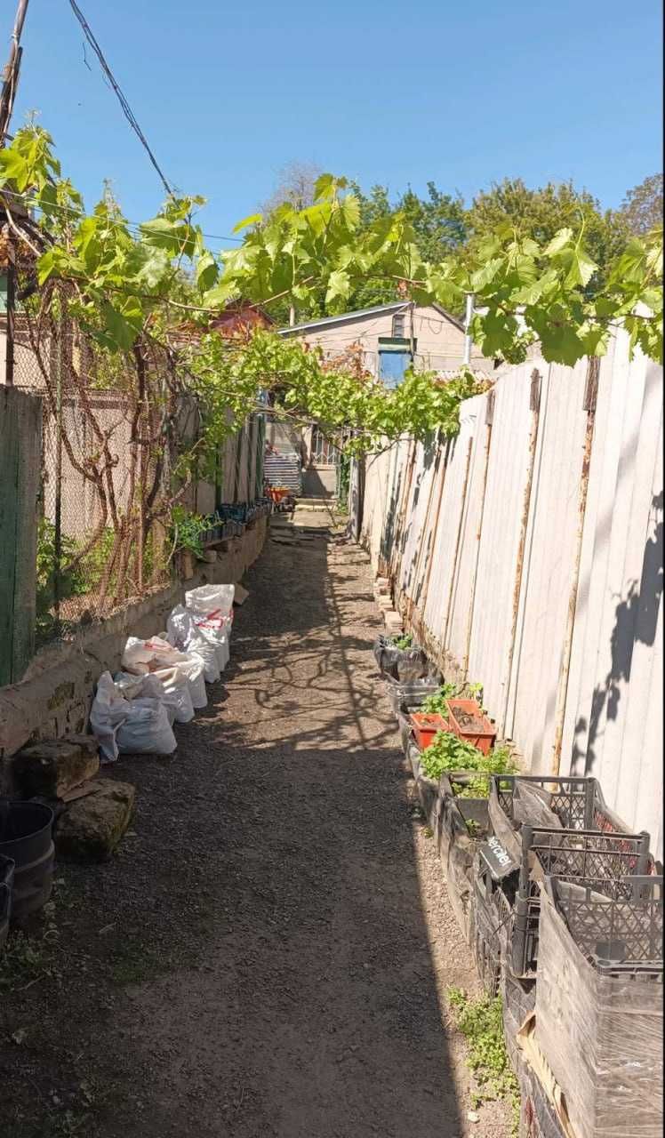 Продаётся часть дома на Слободке с гаражом и АГВ