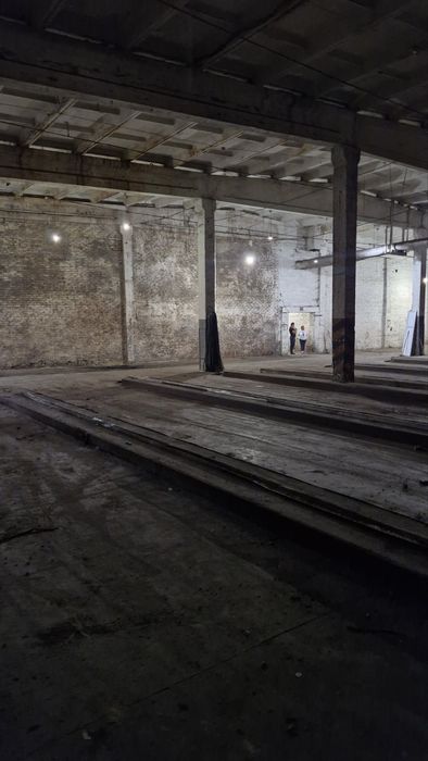 Оренда складських приміщень у Києві, вул. Сікевича 900м2