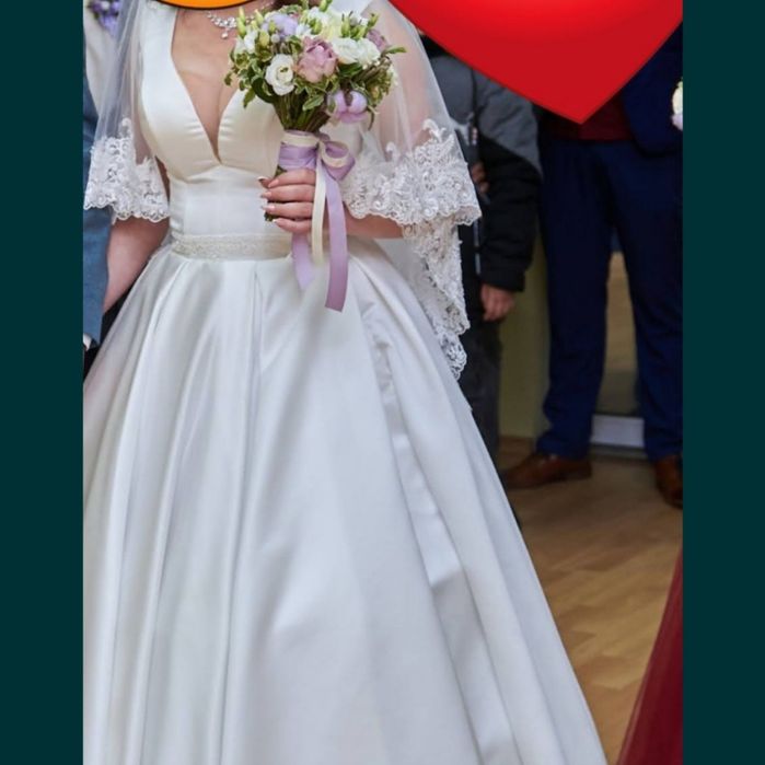 Весільна сукня біла атласна свадебное платье