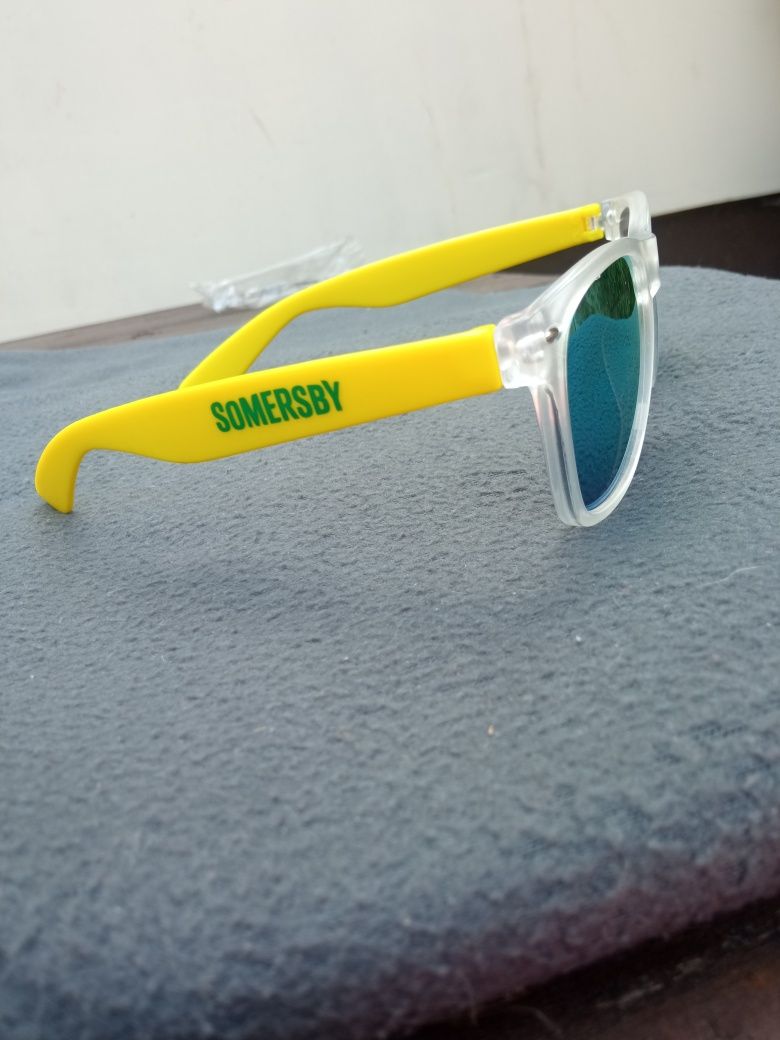 Okulary przeciwsłoneczne z logiem Somersby