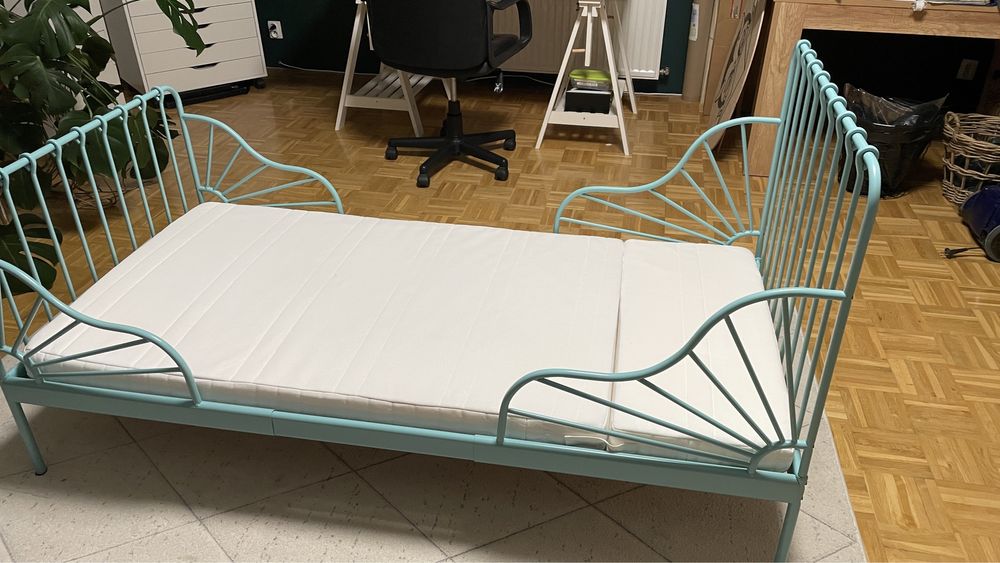 Łóżko dziecięce/rozsuwane IKEA MINNEN miętowe + materac INNERLIG