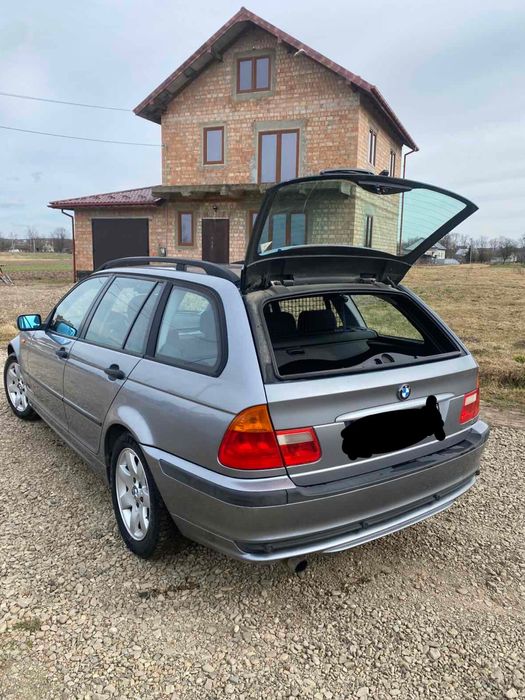 Продам BMW 3Series  2004
