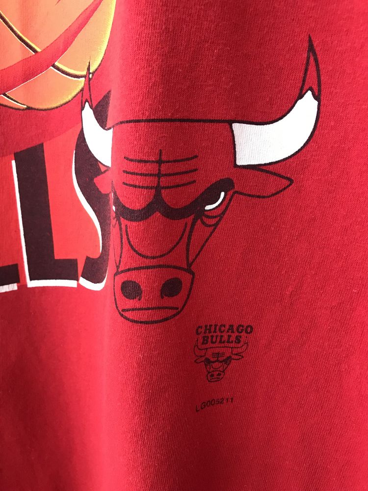Czerwona koszulka Chicago Bulls vintage