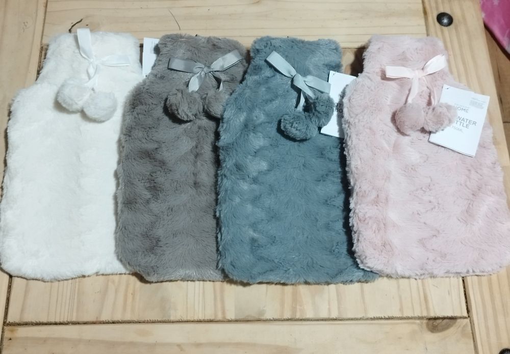 Грелка в меховом чехле