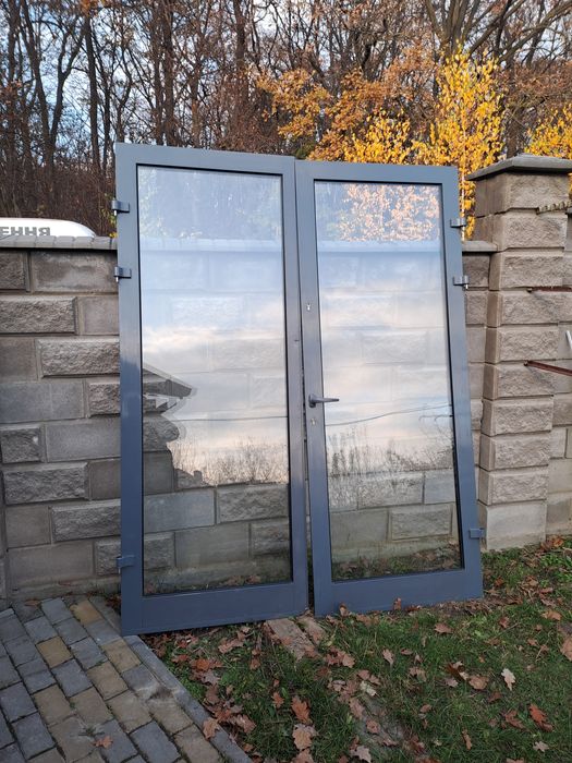 Двері вхідні алюмінієві