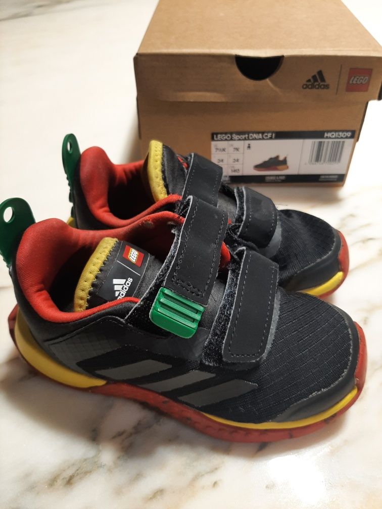 Sapatilhas Adidas/Lego T24