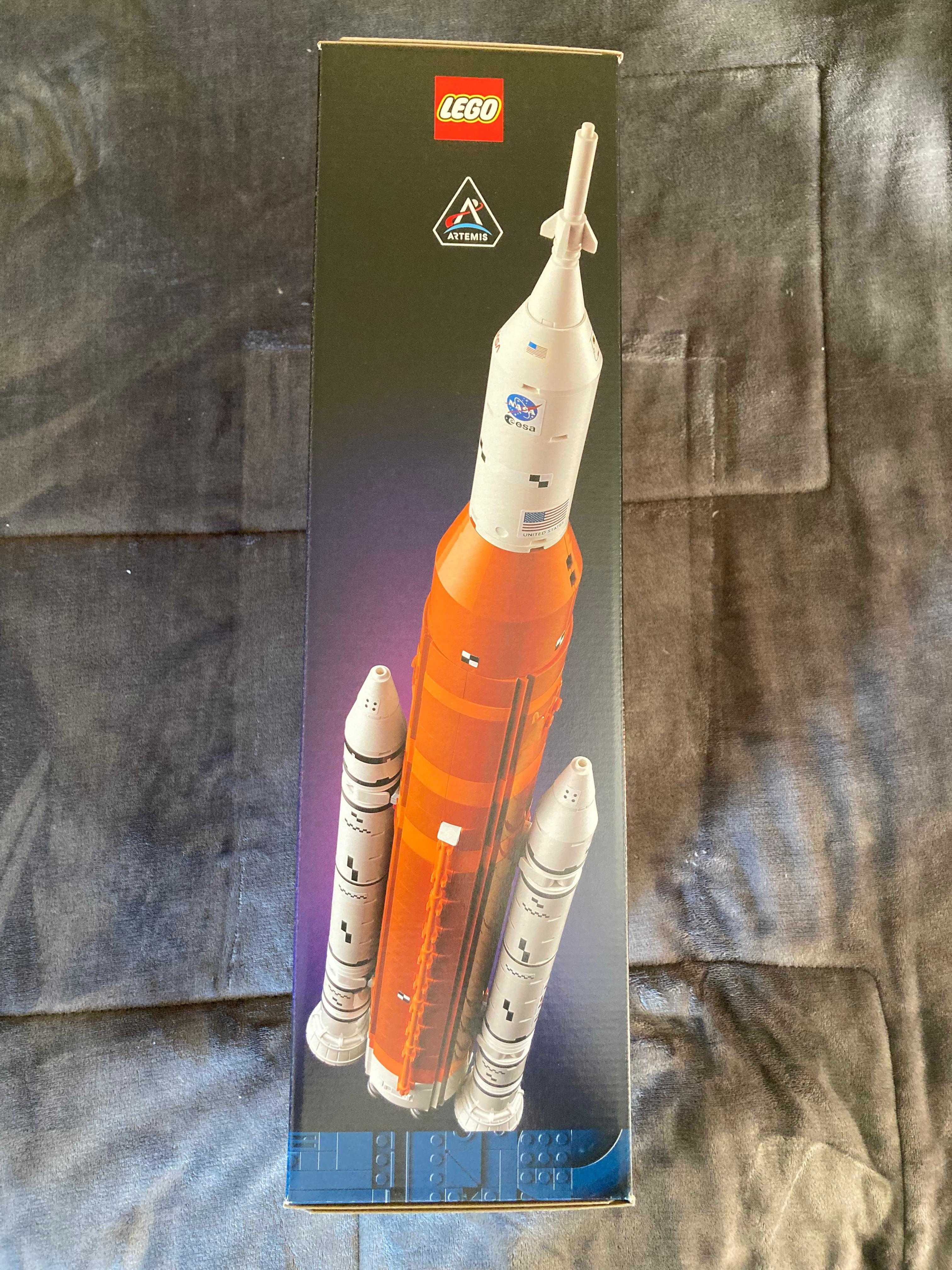 Lego NASA Artemis Space Launch System
