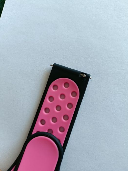 Pasek silikonowy do zegarka 20 mm fuksja czarny miękki teleskopy