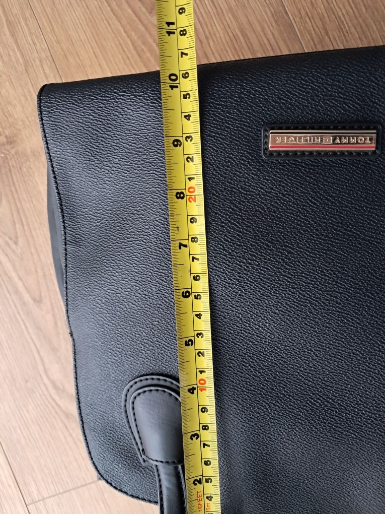 Torebka Tommy Hilfiger.