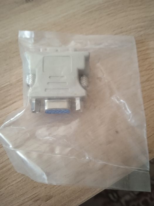 Адаптер DVI-D на VGA.
