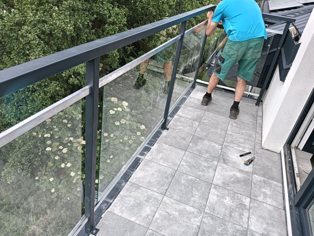 Balustrady,bramy,schody.Spawanie aluminium, stal nierdzewna . Usługi s