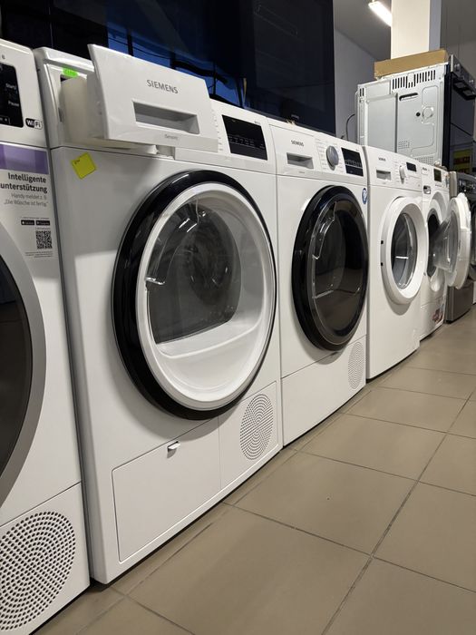 Сушильна машина Siemens JQ300, WT45HVA1