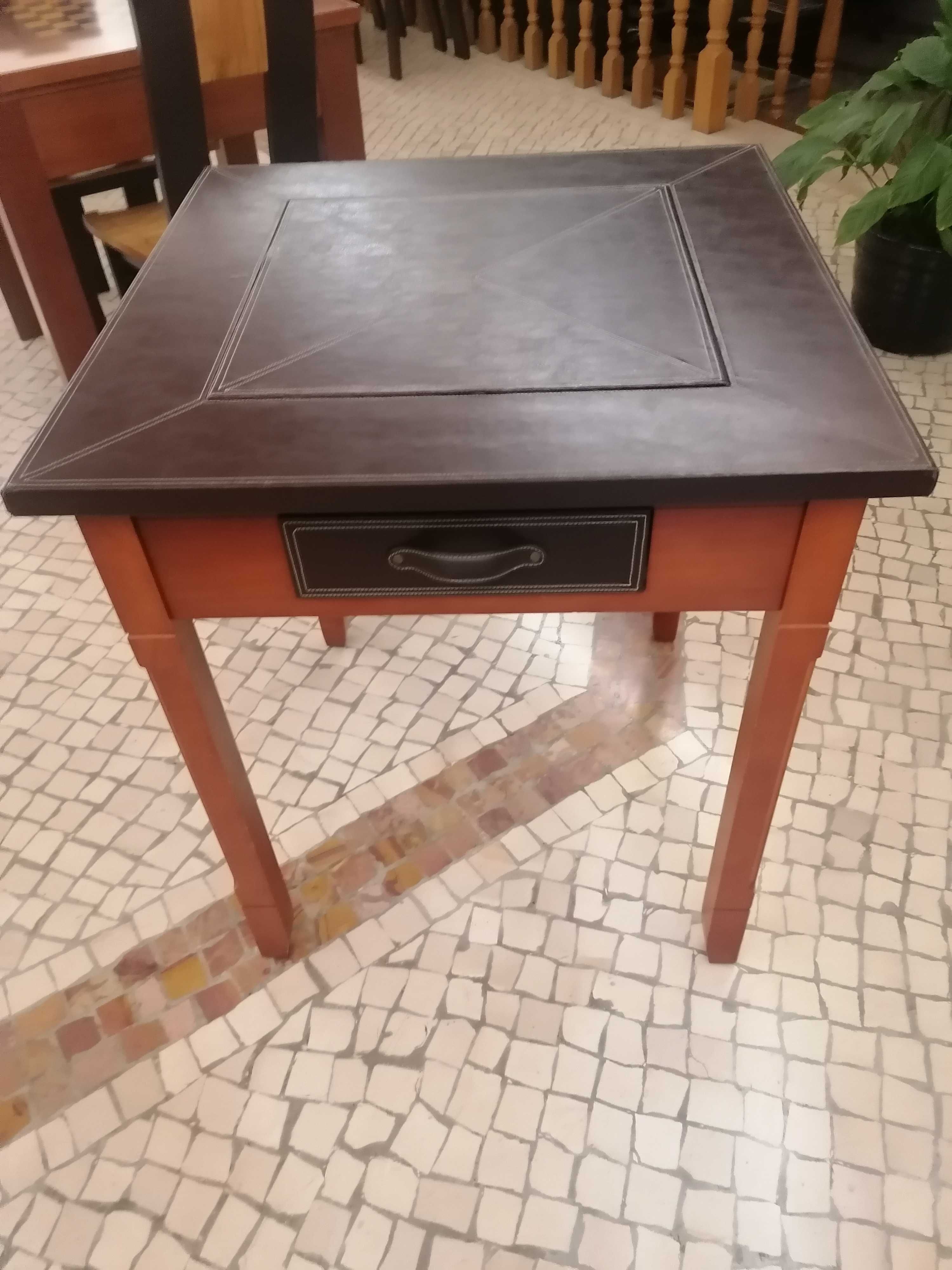 Mesa de jogos multi jogos linda