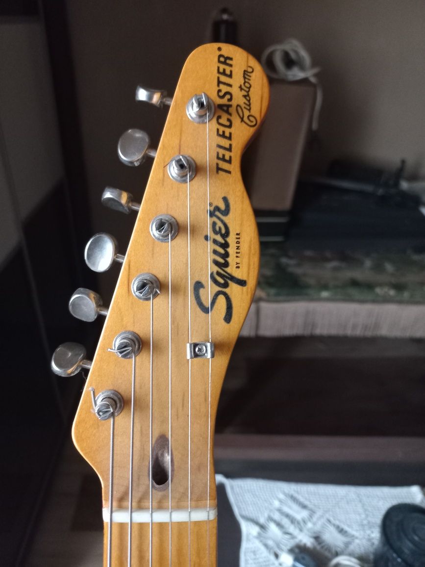 Squier fender telecaster custom