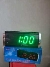 Настольные электронные часы VST-730