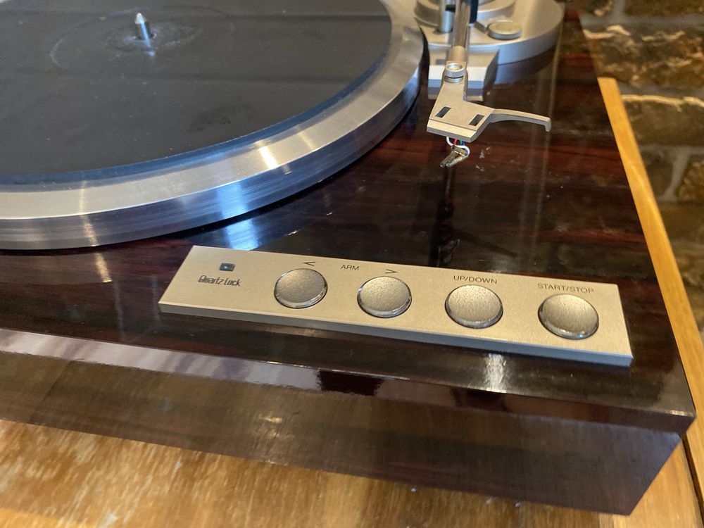 Gramofon Victor  QL Y44F