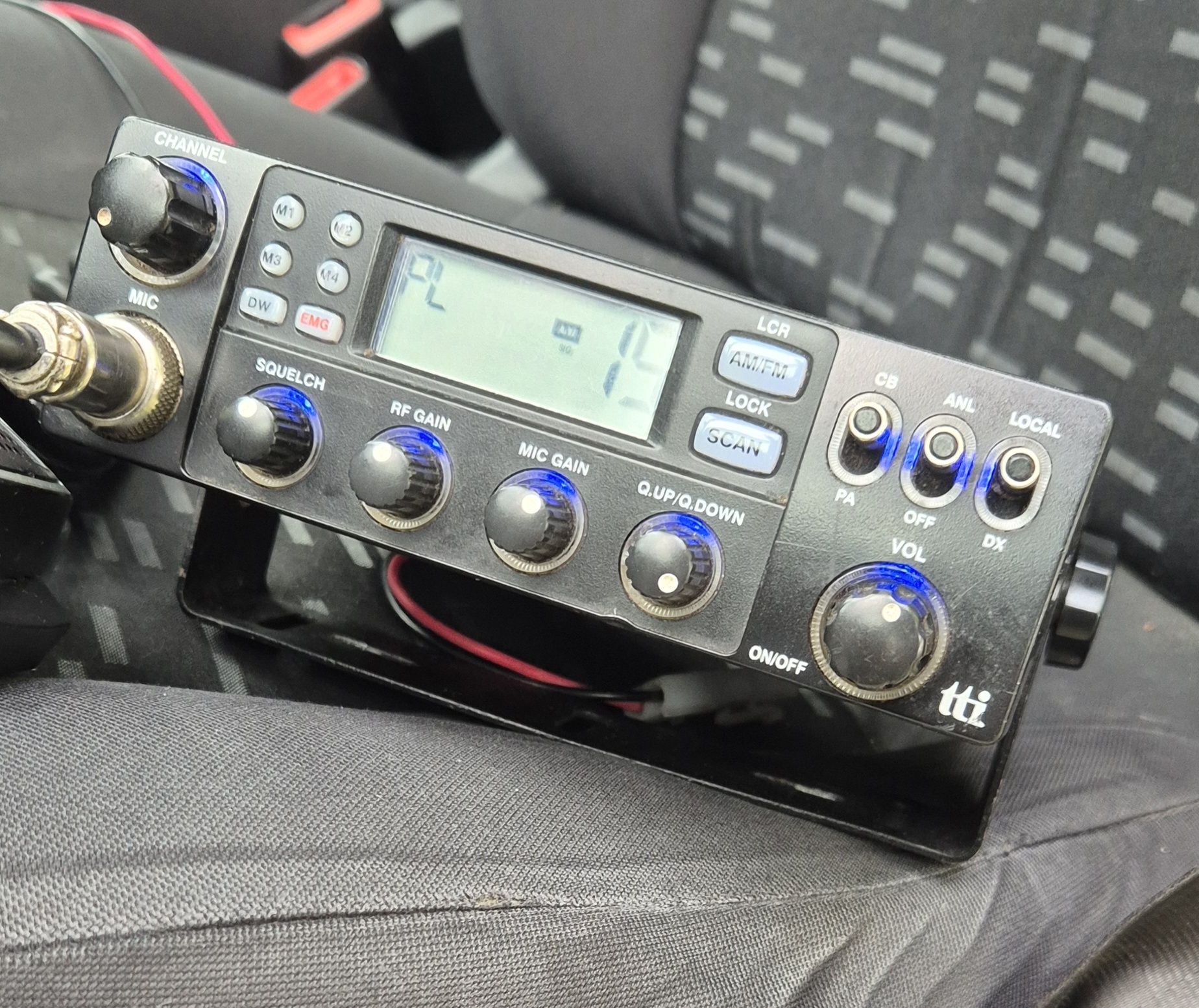 CB Radio TCB-881 TTI Stan BDB
