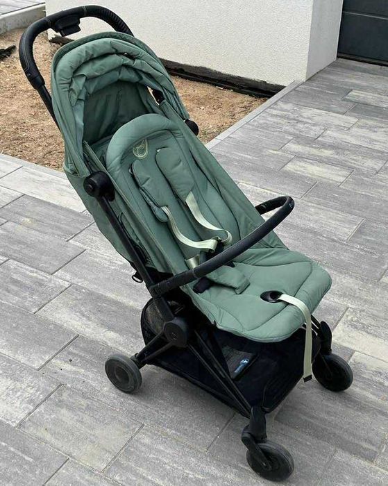 Wózek spacerowy Cybex Coya Matt Black/Leaf Green