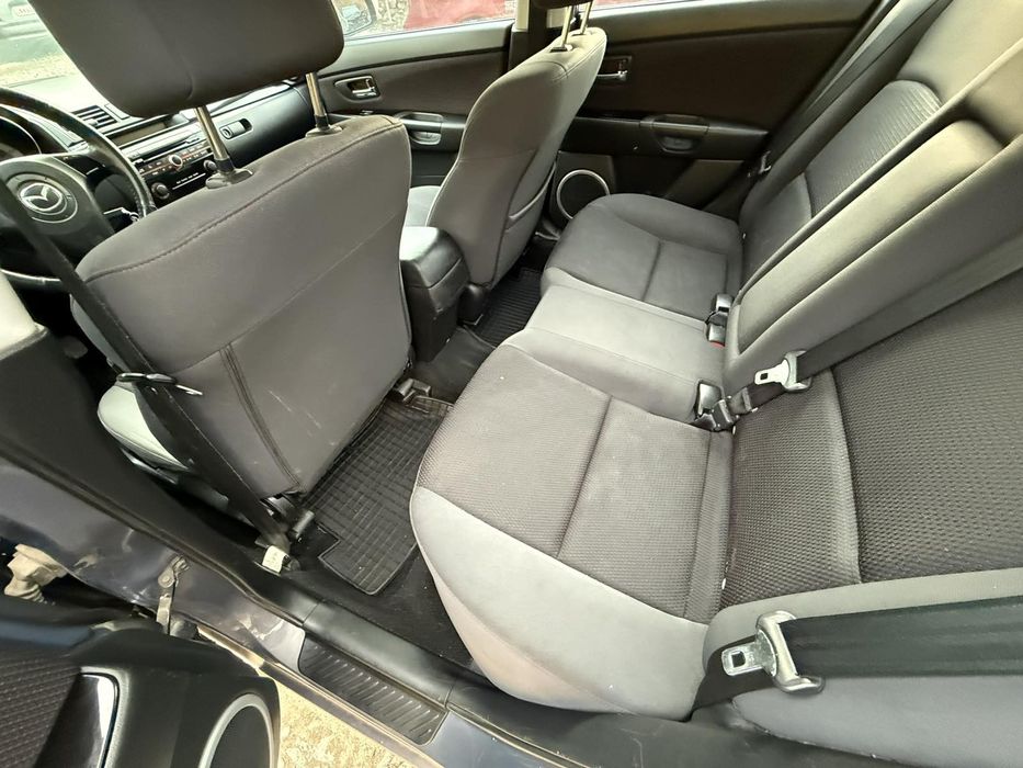 Продам авто Мазда 3