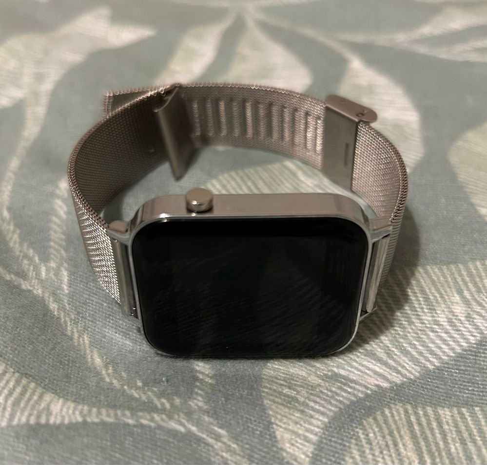 One Smartwatch Squeezer Mulher