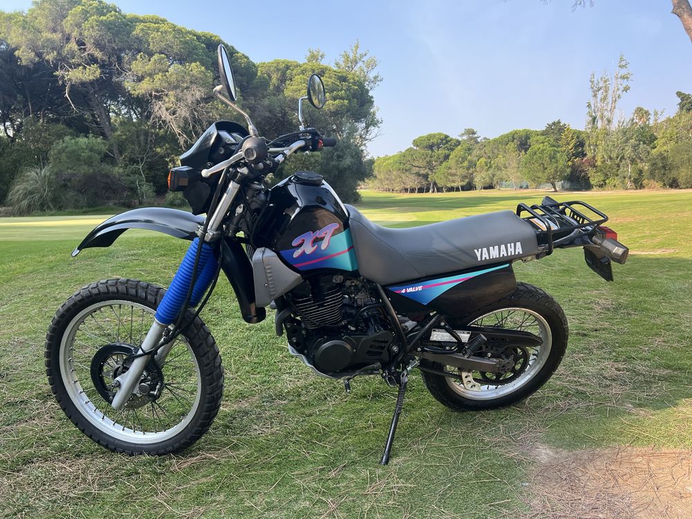 Yamaha XT 350 em estado original