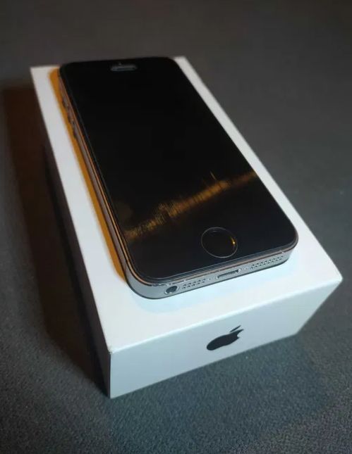 Telefon iPhone 5s 16gb gwiezdna szarość