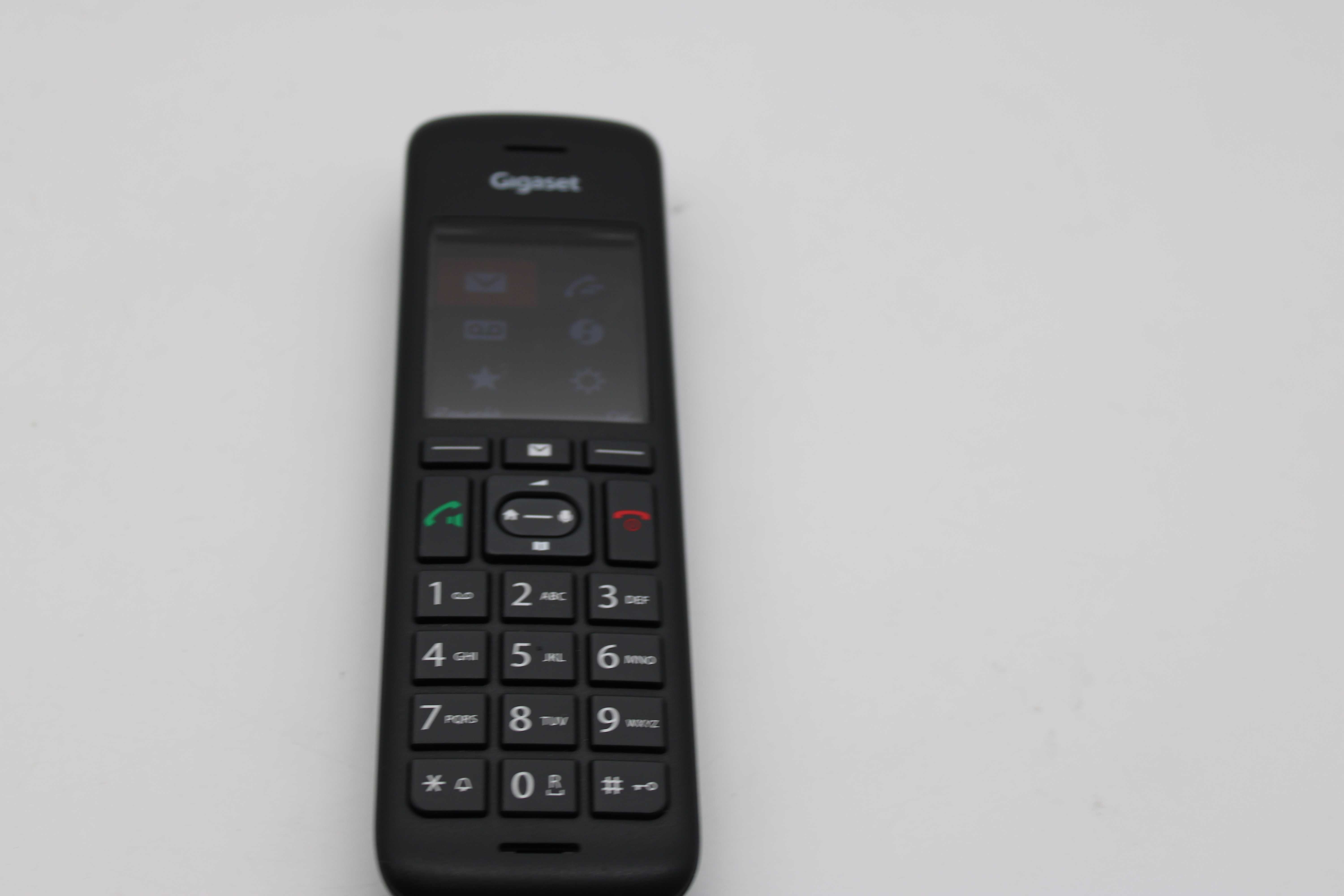 Telefon stacjonarny bezprzewodowy Gigaset C575