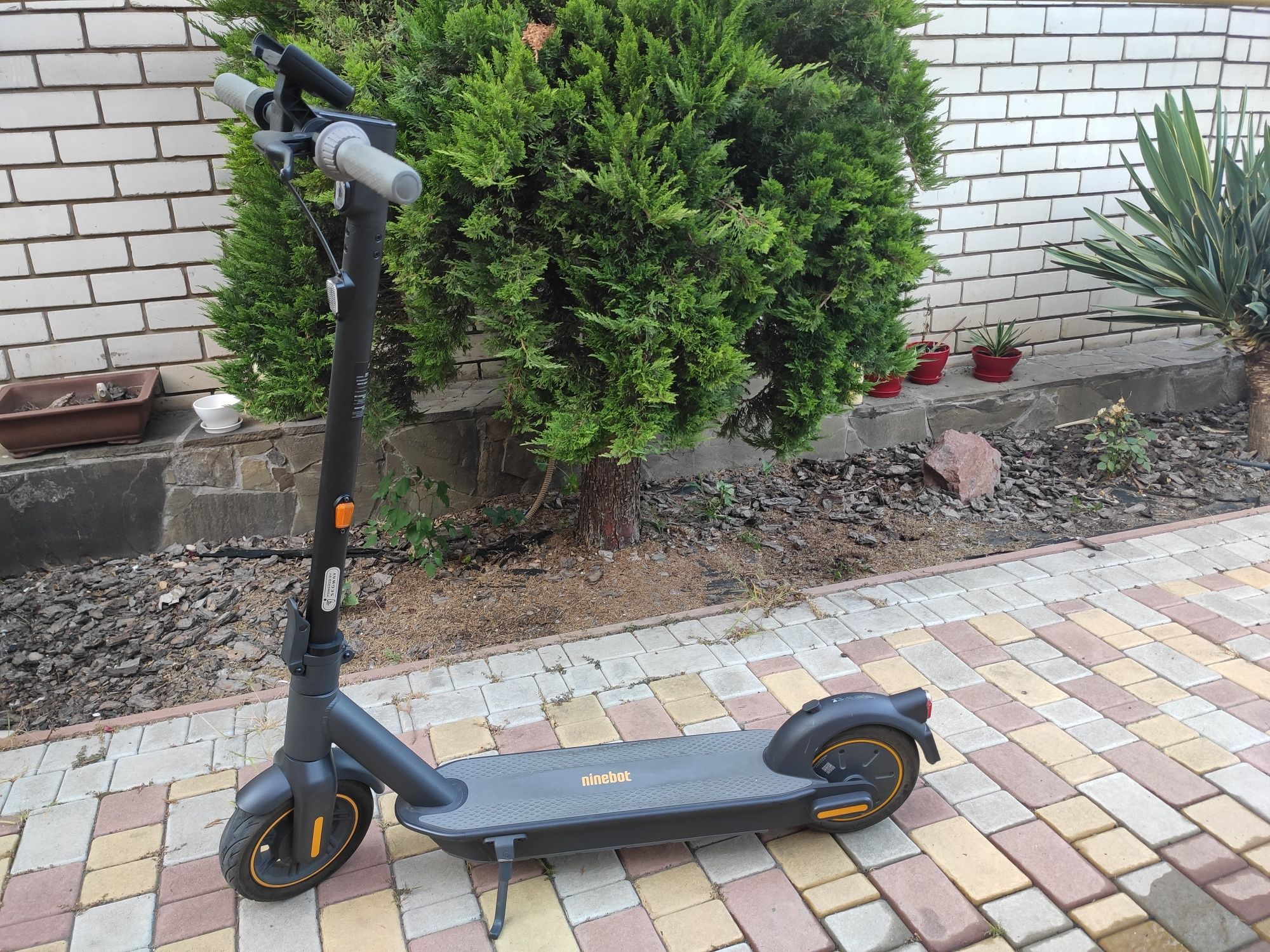Электросамокат Segway Ninebot Max G30 II