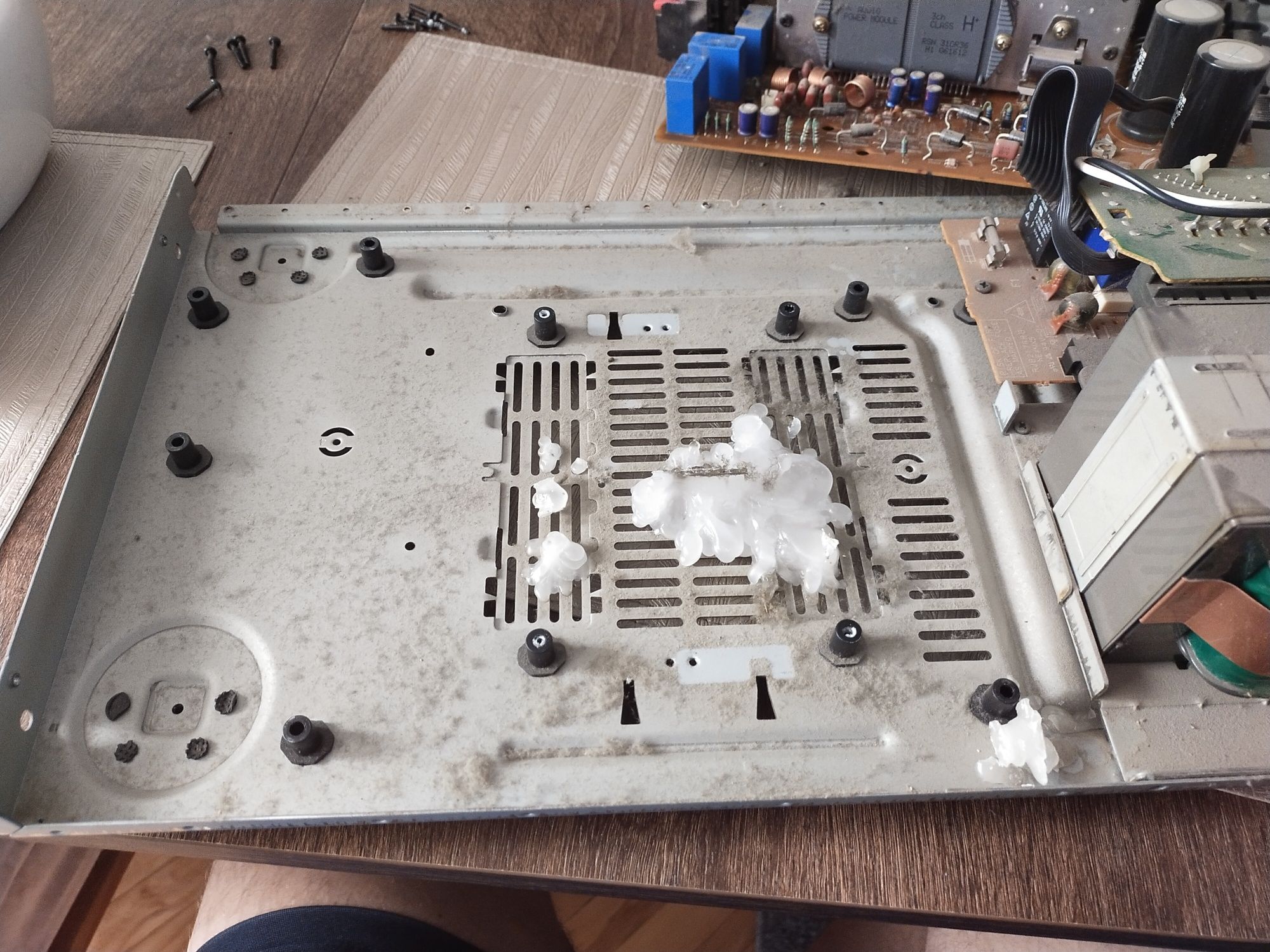 Amplituner Technics SA-AX540 uszkodzony