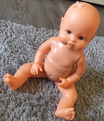 Фірмовий пупс з набором Nenuco, Famosa