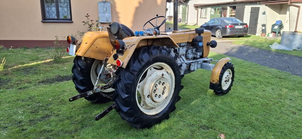 Sprzedam Ursus C330  cały  w Oryginale