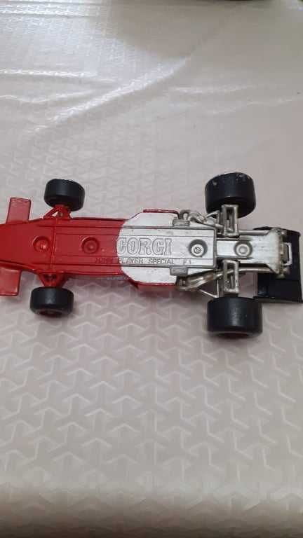 Carro de corrida Formula 1 (com condutor) da CORGI