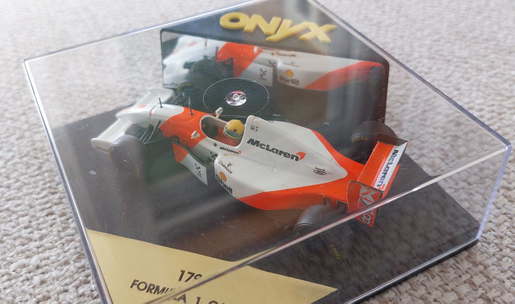 Miniatura de carro F1 Maclaren Honda