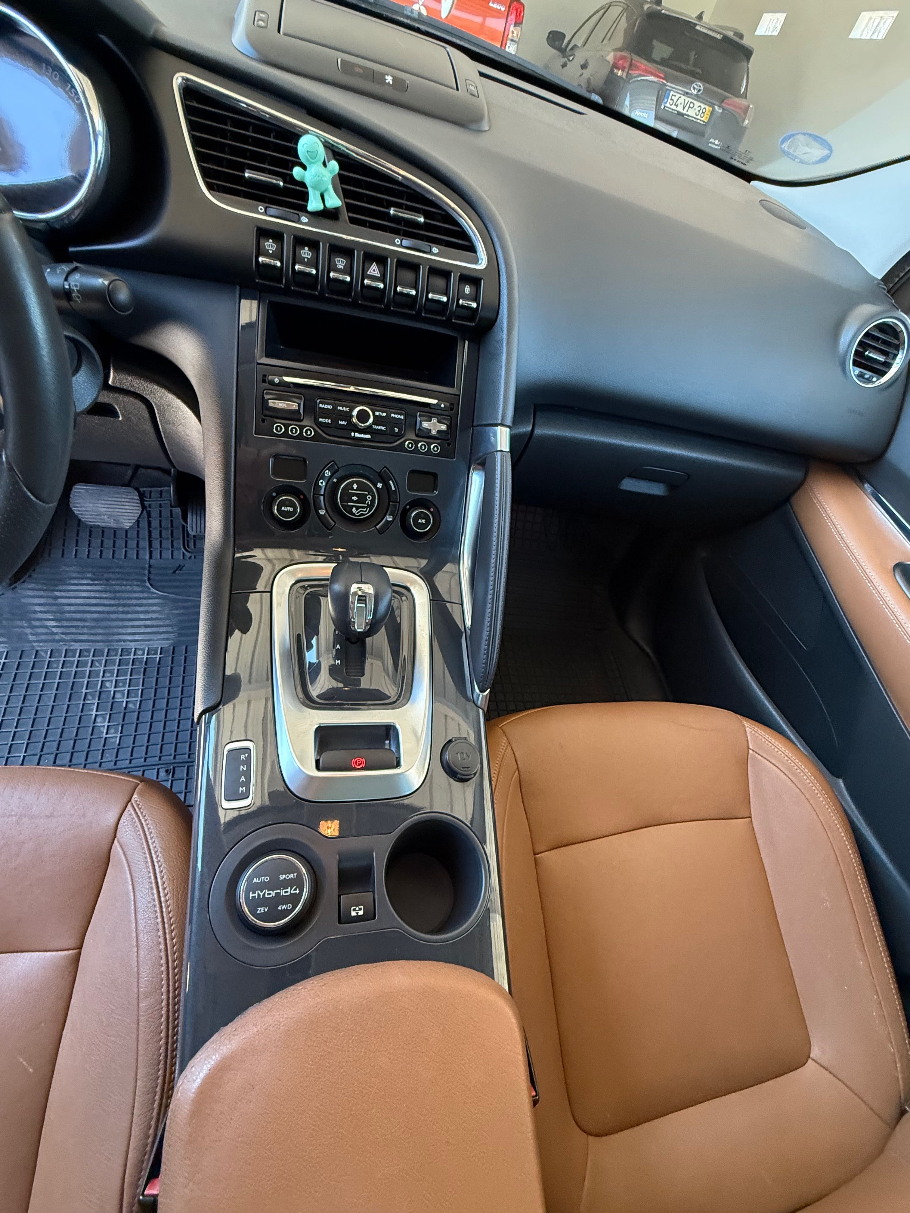 Peugeout 3008 Hibrido 2013