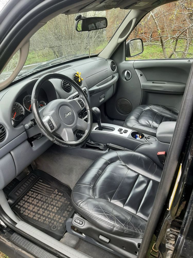 Jeep Cherokee Liberty 2.8d