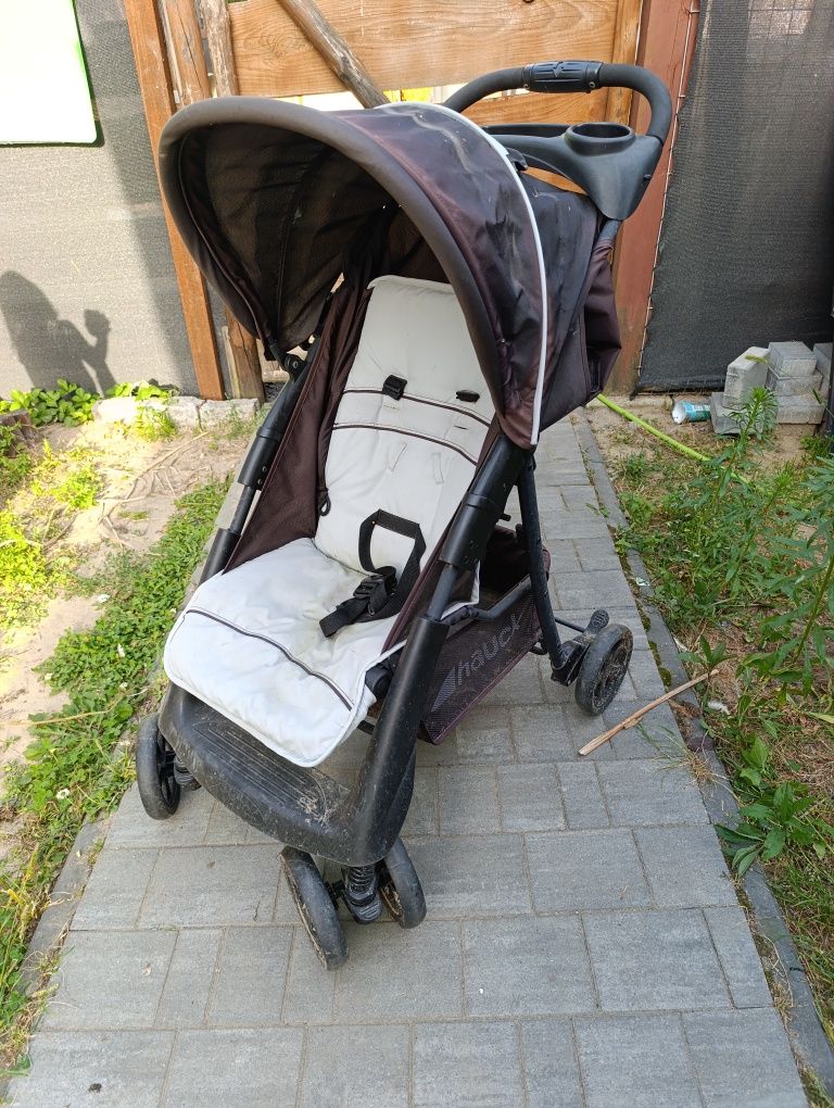 Wózek spacerowy dla dziecka