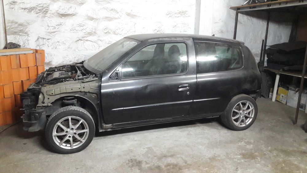 Peças RENAULT CLIO II 1.2 16V 2002, Negociável