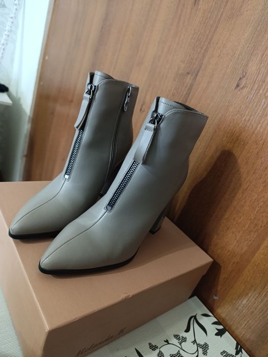 Черевики на підборах