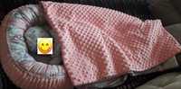 Подушка для годування і плед рожевий для дівчинки