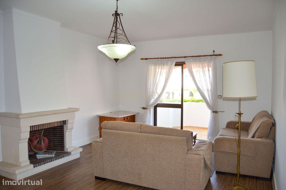 Apartamento T2 mobilado para arrendamento de longa duração — Baleal, F