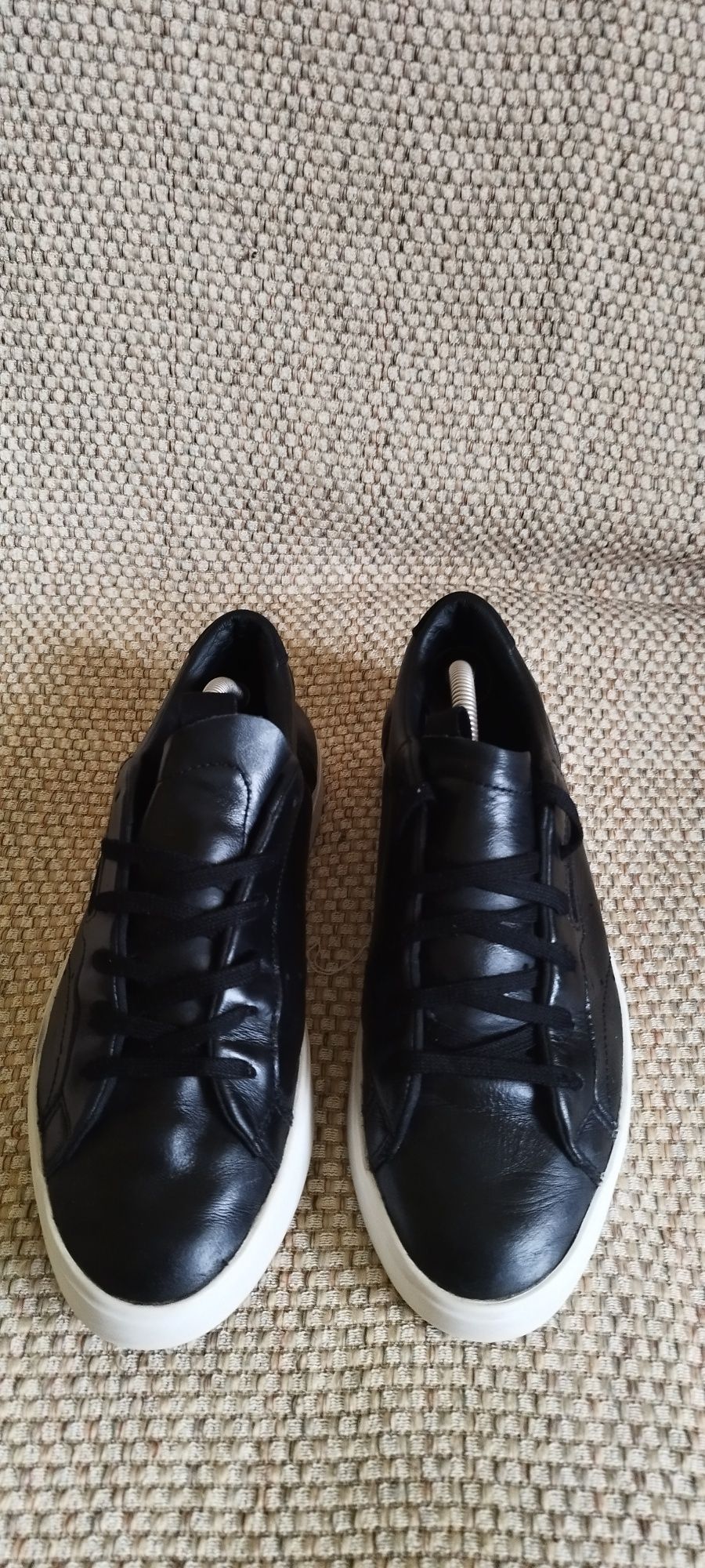 Кожаные кроссовки Adidas Sleek, 40 р., 26 см