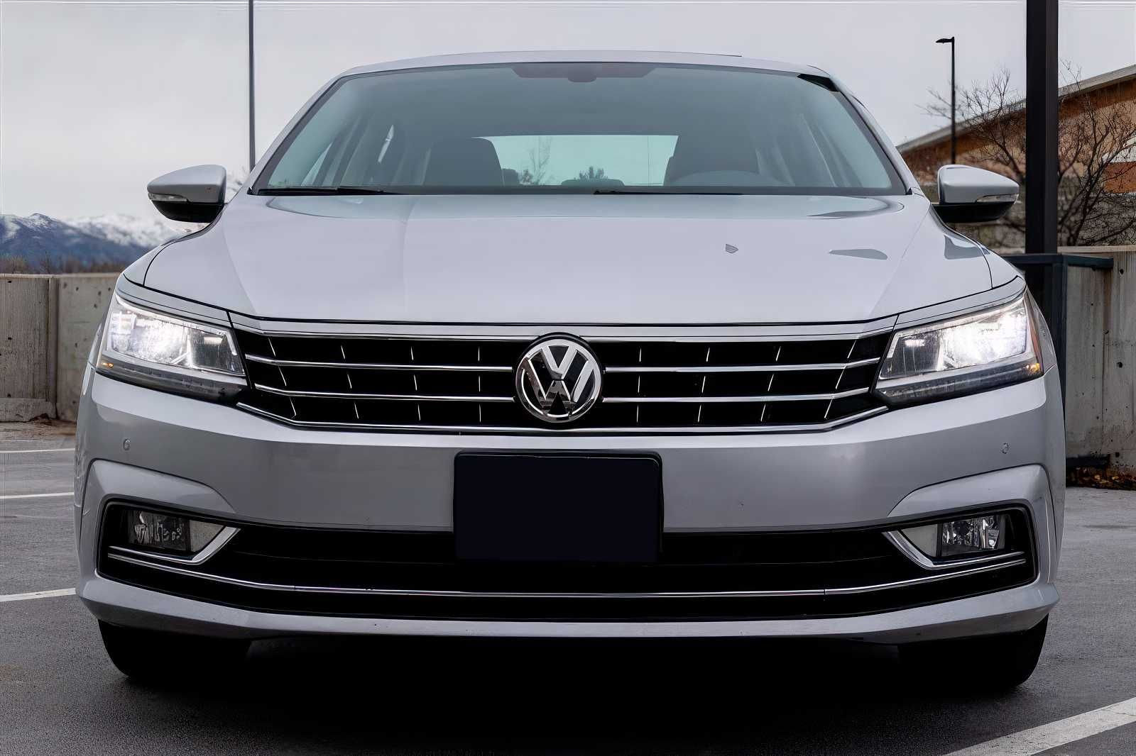 2018 Volkswagen Passat SE