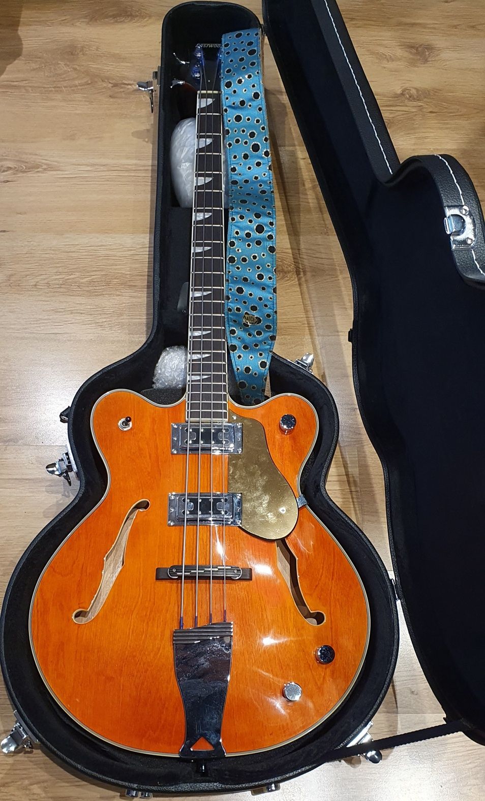 Eastwood classic 4 bass