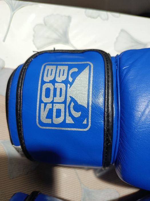 Боксерські рукавички Bad Boy 12 унцій, справжня шкіра