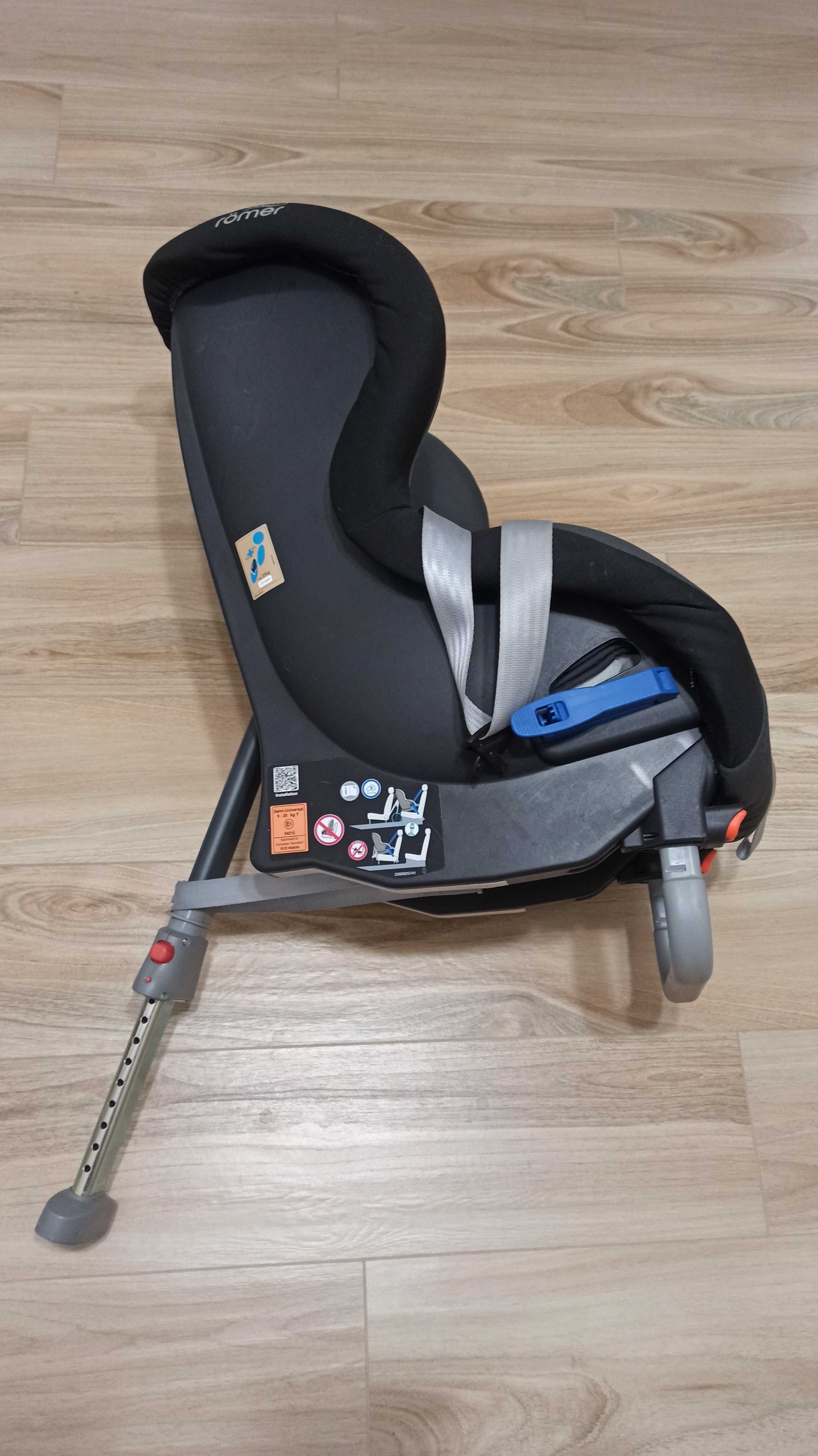 Fotelik samochodowy britax romer max-way 9kg-25kg