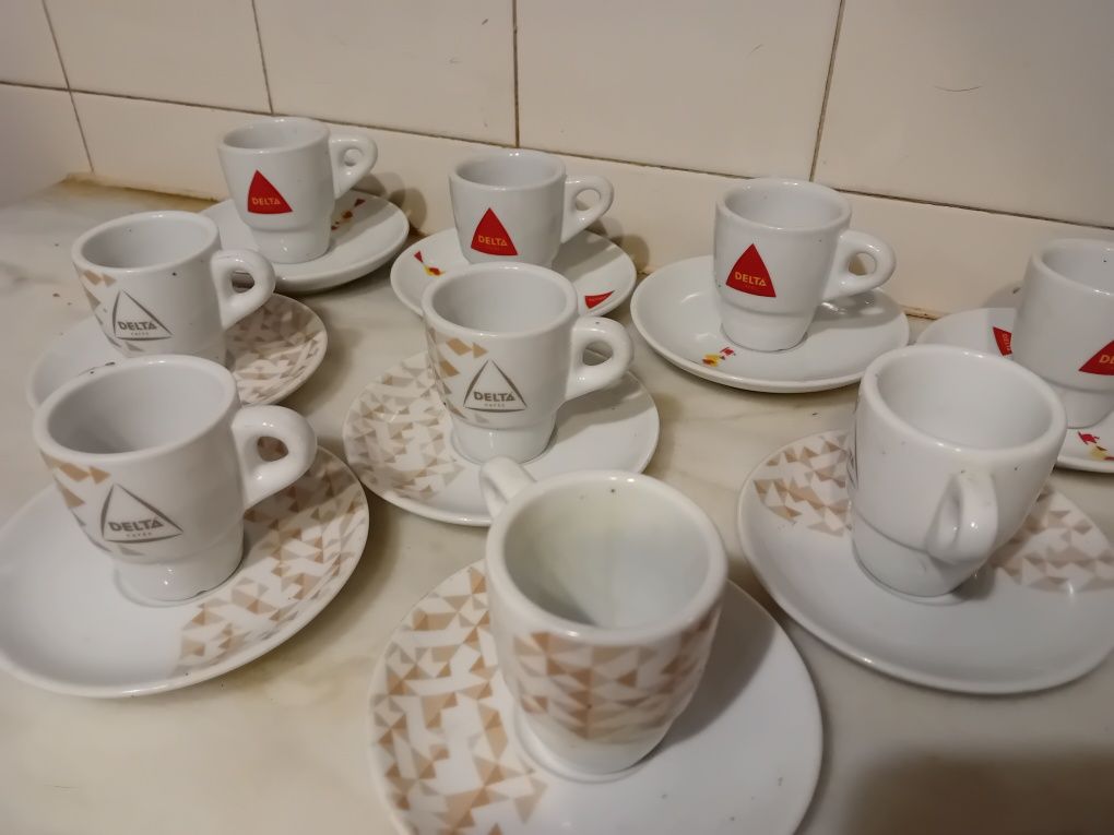 Conjunto de 11 Chávenas de Café Delta Diversas